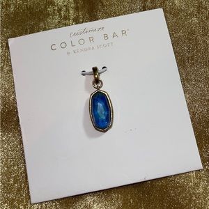 Kendra Scott vintage-gold finish mood changing charm/pendant